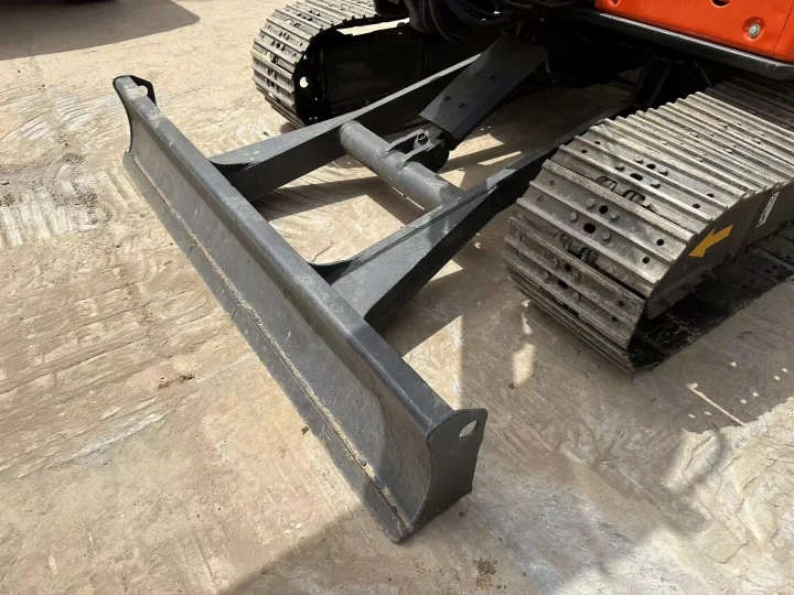 Cuchilla de empuje para miniexcavadora Hitachi ZX50