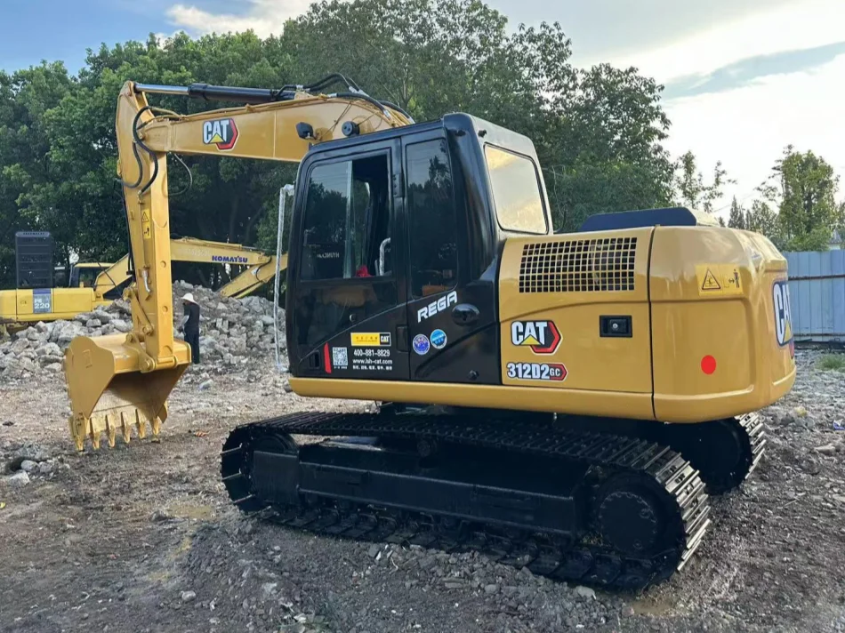 Excavadora CAT 312D2GC trasera izquierda