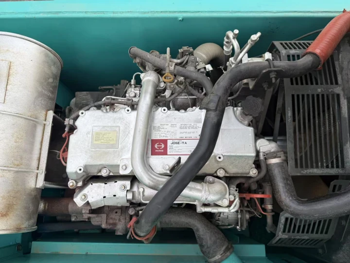 Motor de excavadora Kobelco SK200-8 para inspeccion antes de comprar