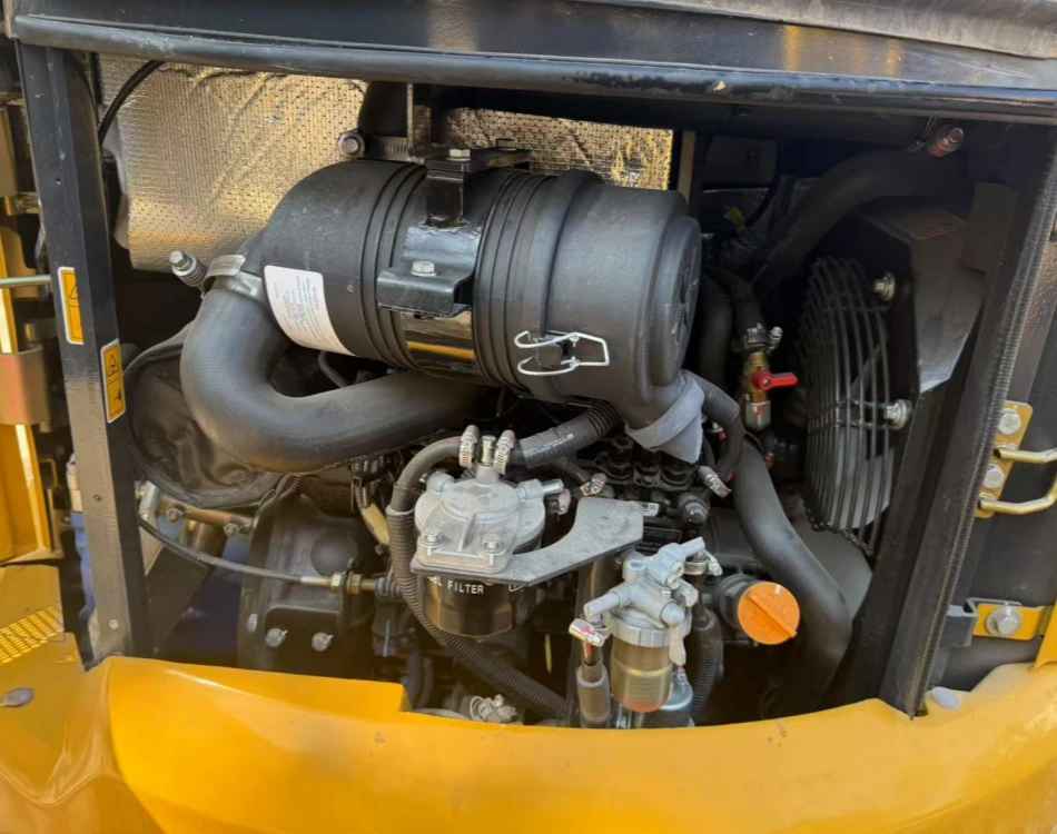 excavadora Liugong 9027F de Motor