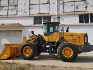 Cargador SDLG LG956L lado izquierdo