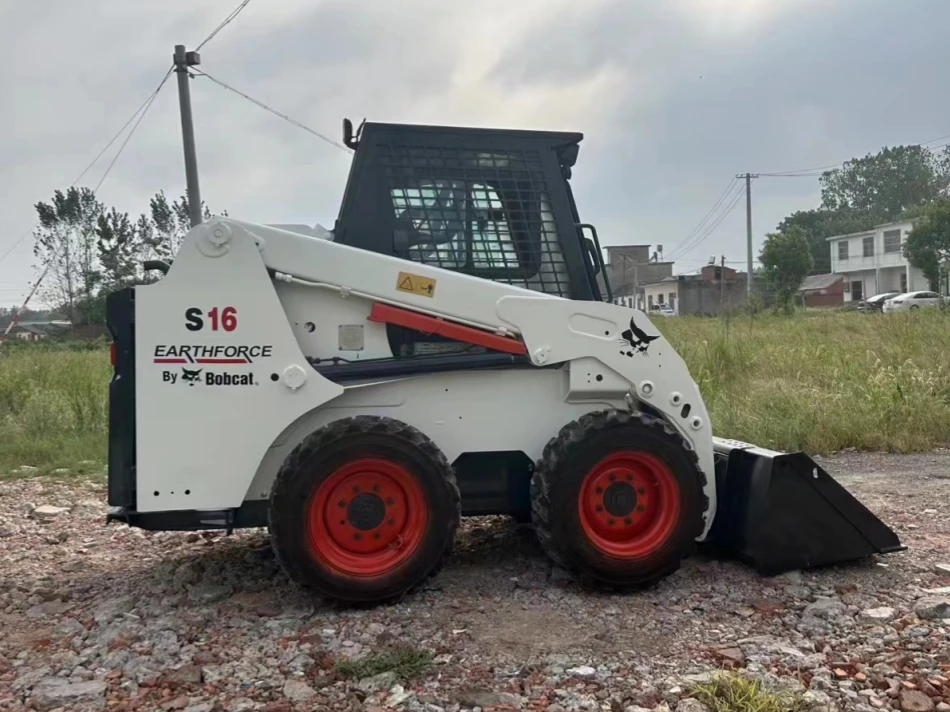 Cargadora compacta Bobcat s16 lado derecho - JINDONGYU Cargadora compacta Bobcat s16 lado derecho