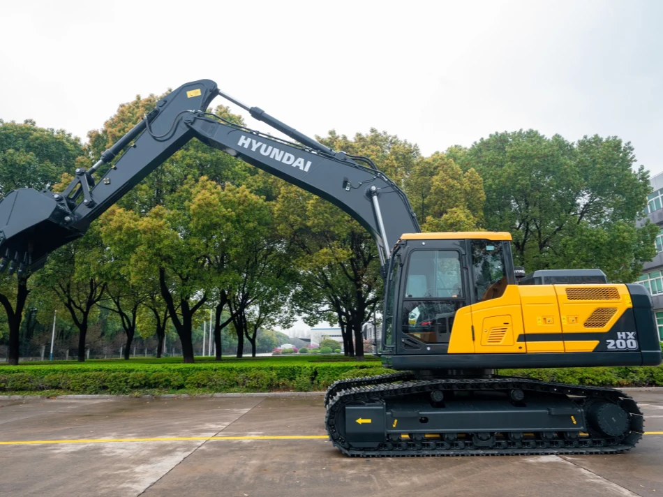 Excavadora Hyundai HX200