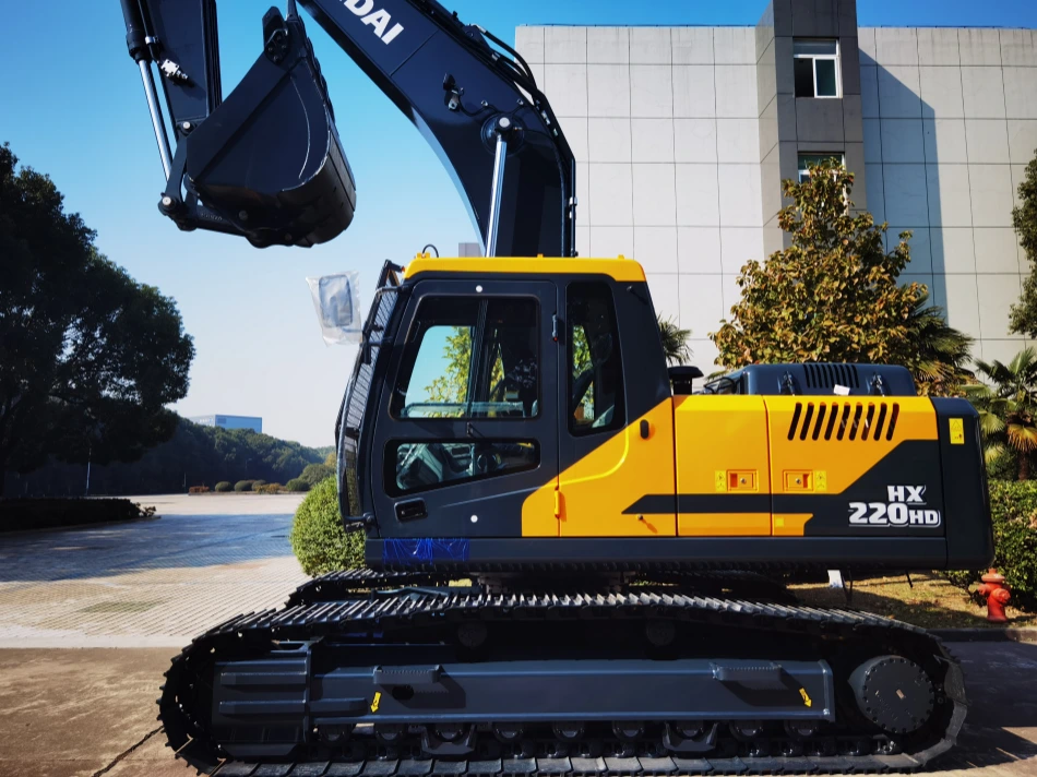 Excavadora Hyundai HX220HD