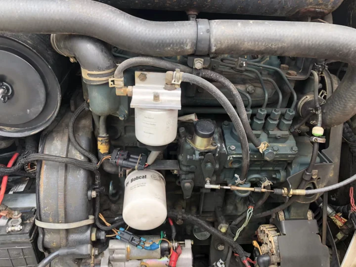 Motor de la minicargadora Bobcat S300