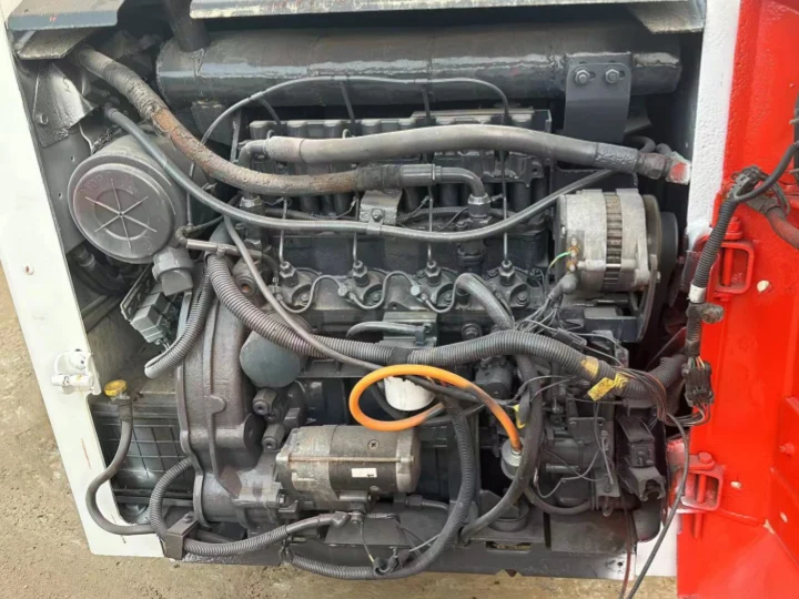 Motor de la minicargadora Bobcat S450
