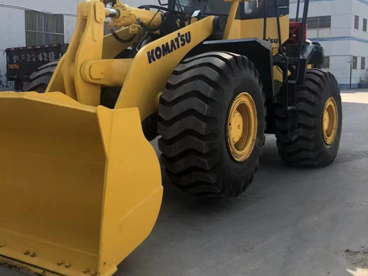 Neumático para cargadora Komatsu WA470